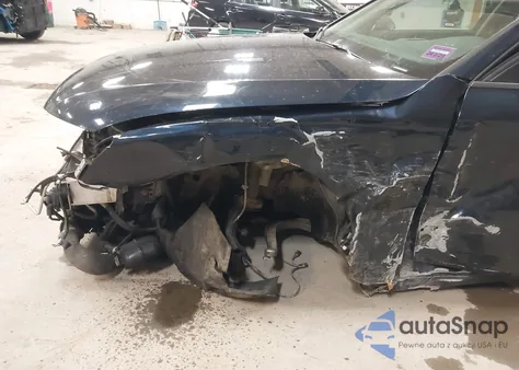 2010 Audi A4 2.0T Premium z USA, uszkodzony, nr VIN WAUSFAFL8AA037109